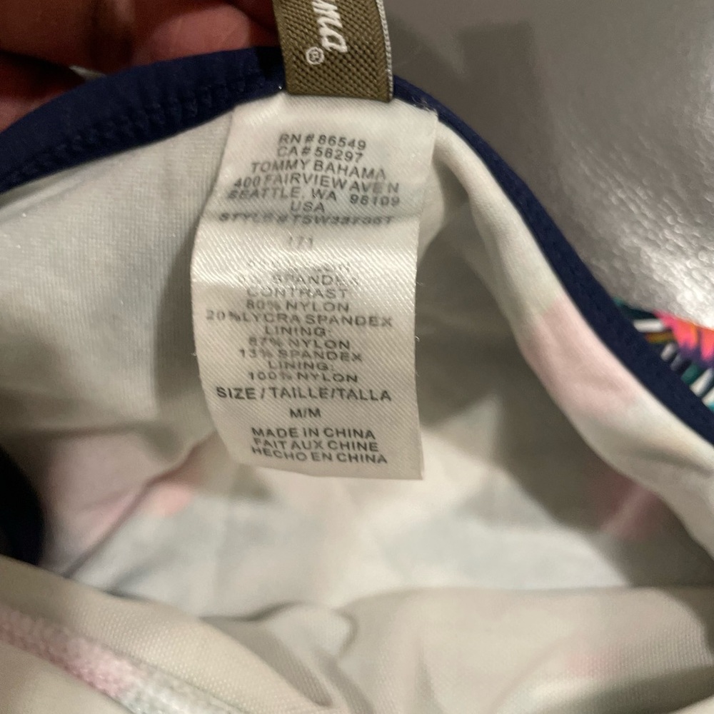 Tropical print Tommy Bahama swim top - Picture 5 of 5